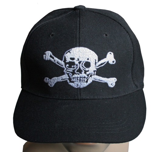 Preview: Pure Trash BB Cap, Totenkopf, großer Totenkopf-Stick vorne